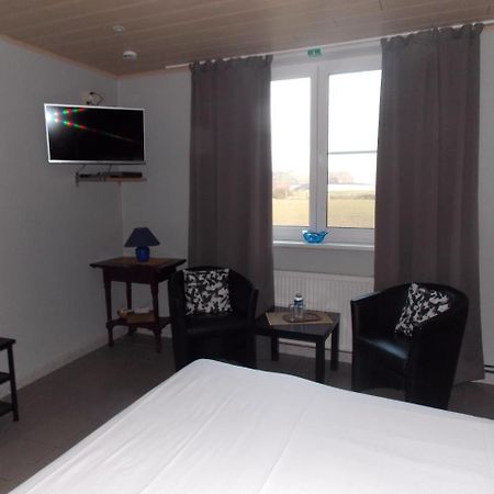 B&B De Linde Wijtschate Bagian luar foto