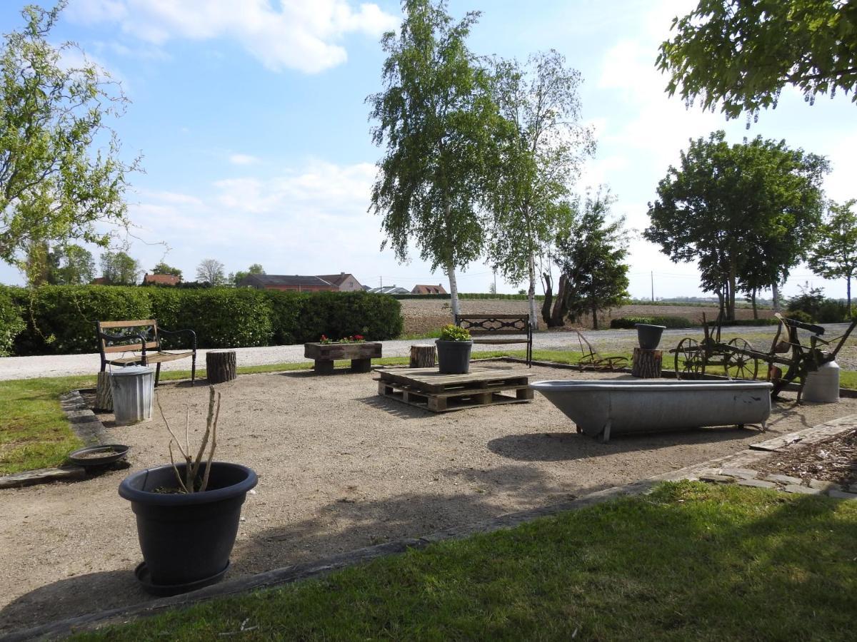 B&B De Linde Wijtschate Bagian luar foto