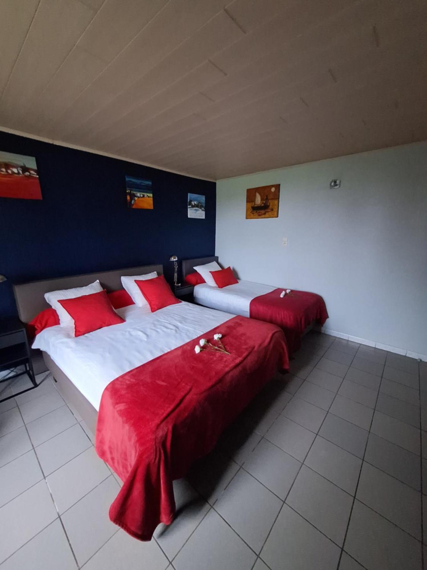 B&B De Linde Wijtschate Bagian luar foto