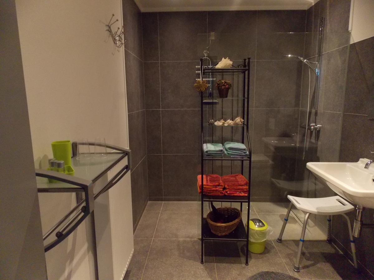 B&B De Linde Wijtschate Bagian luar foto