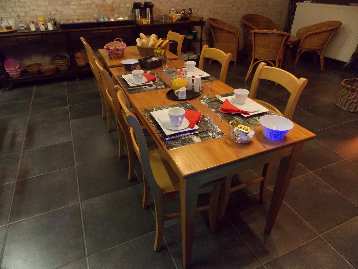 B&B De Linde Wijtschate Bagian luar foto