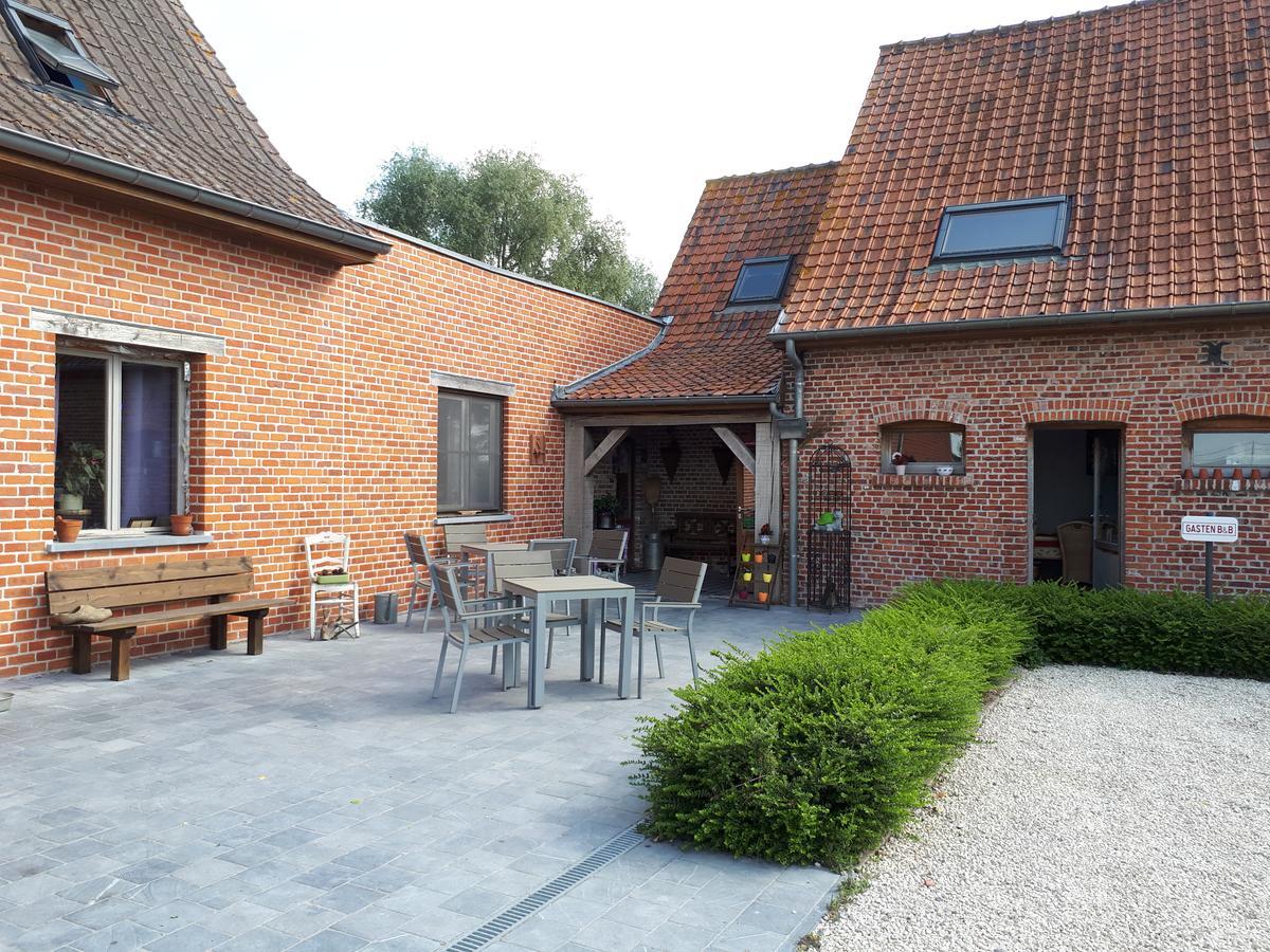 B&B De Linde Wijtschate Bagian luar foto